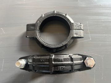 肩型管卡